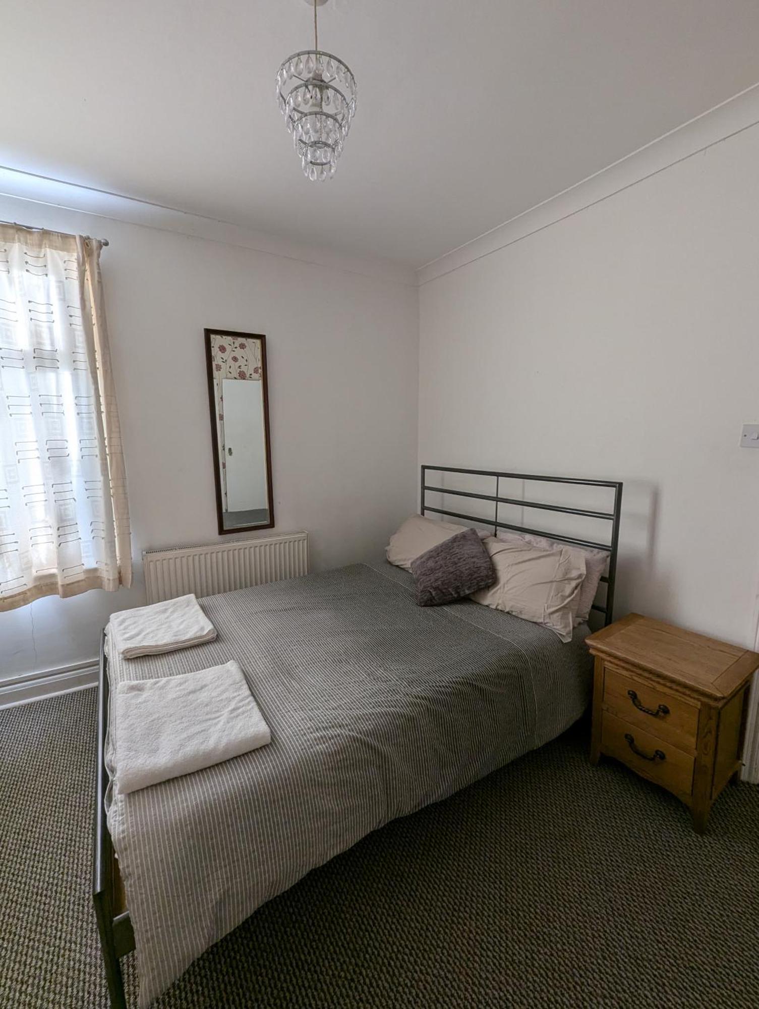Apartmán 3 Portland Road Southall Exteriér fotografie