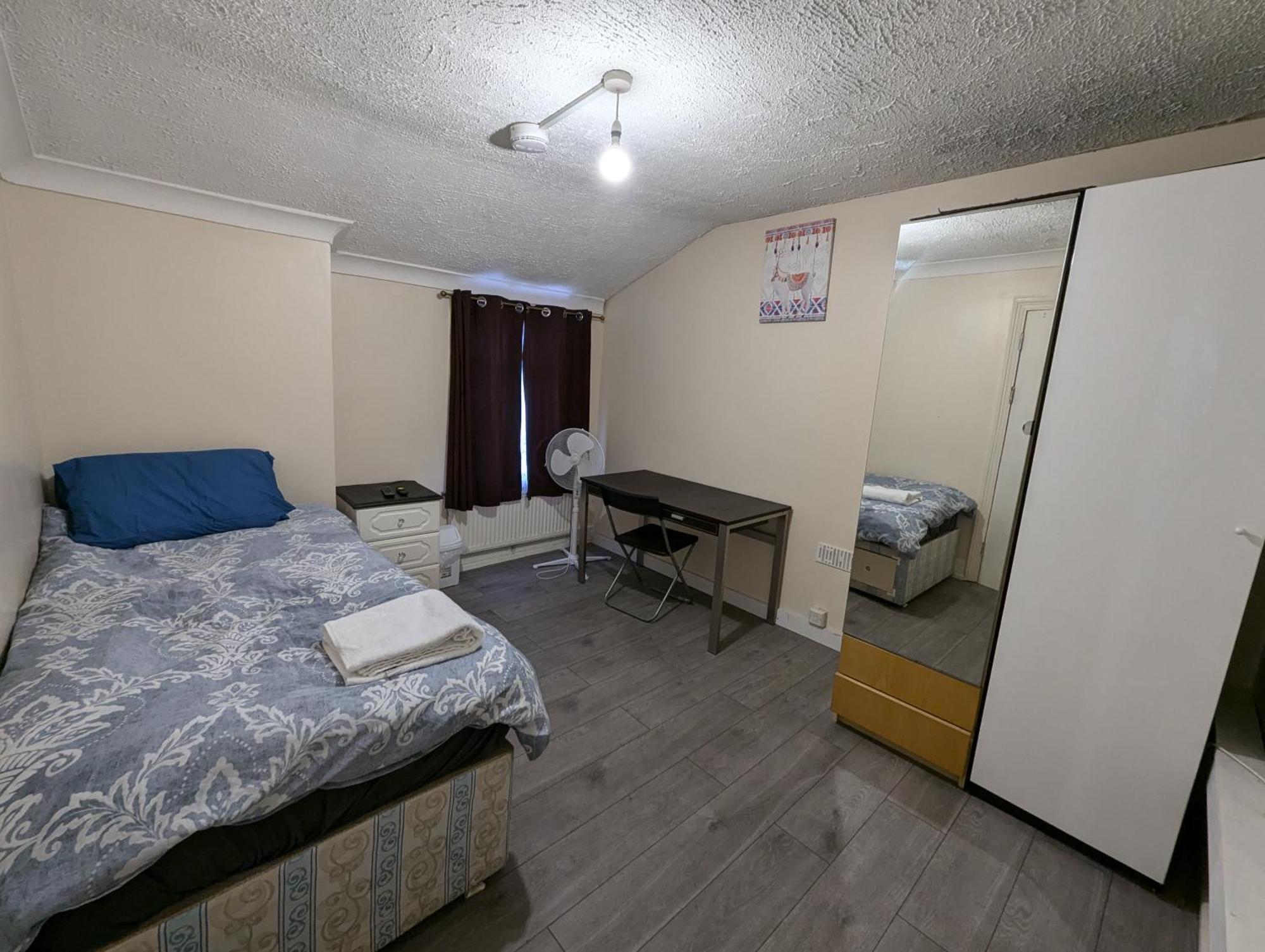Apartmán 3 Portland Road Southall Exteriér fotografie